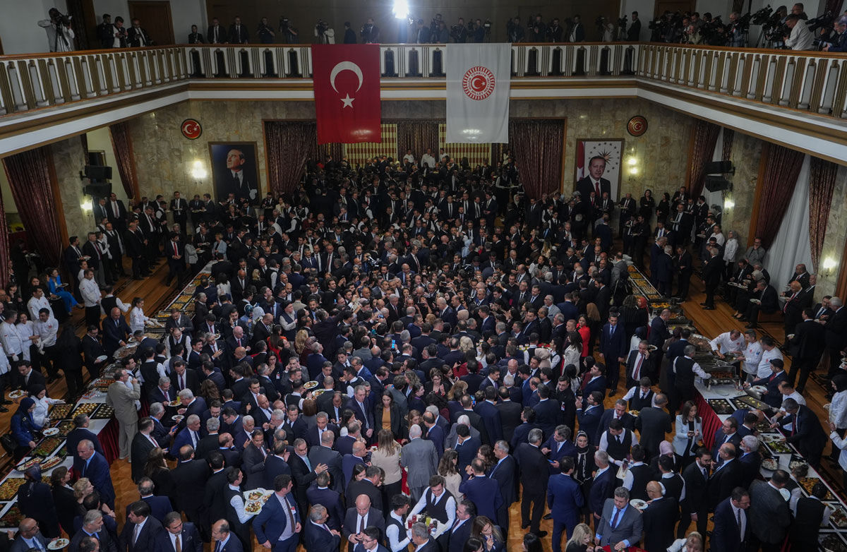 Meclis'te yeni yasama yılı resepsiyonu: Cumhurbaşkanı Erdoğan, parti liderleriyle buluştu - 10. Resim
