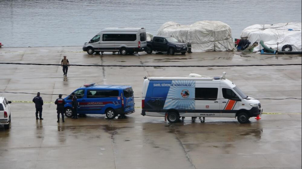 Trabzon açıklarında bulunmuştu! İnsansız deniz aracını imha çalışmaları başladı - 1. Resim