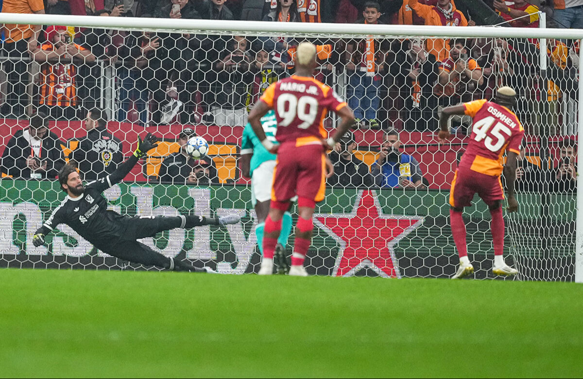 Tümer Metin'den Liverpool maçı sonrası Sanchez iddiası: Liverpool'da oynasa kimse gelemez! - 2. Resim