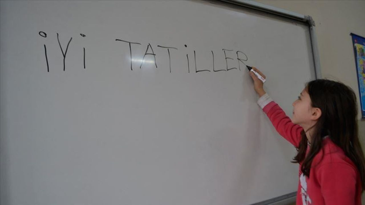 2025-2026 kasım ara tatili ne zaman? Ara tatil tarihleri MEB tarafından açıklandı