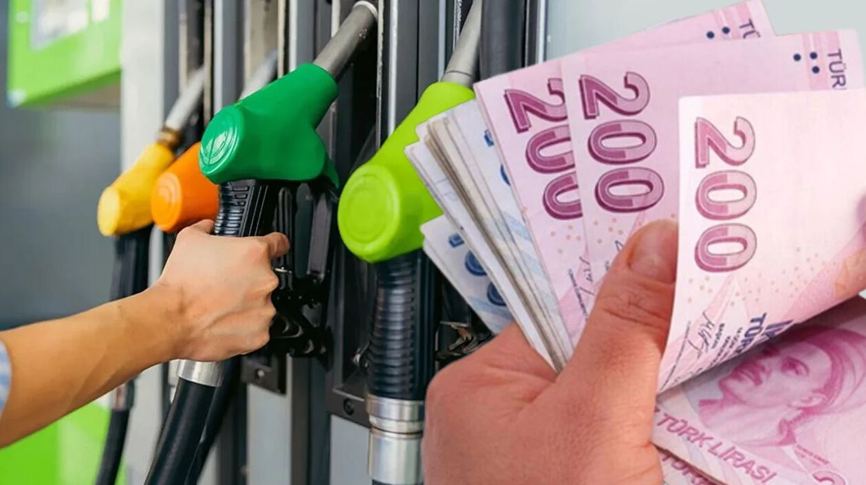 Akaryakıta zam mı geliyor, tabelalar değişecek mi? İşte benzin, motorin ve LPG'de güncel fiyatlar - 4. Resim