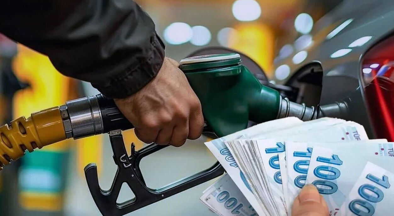 Akaryakıta zam mı geliyor, tabelalar değişecek mi? İşte benzin, motorin ve LPG'de güncel fiyatlar - 2. Resim