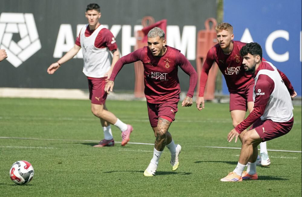 Beşiktaş derbisi öncesi Galatasaray'ı tedirgin eden Osimhen gelişmesi - 1. Resim