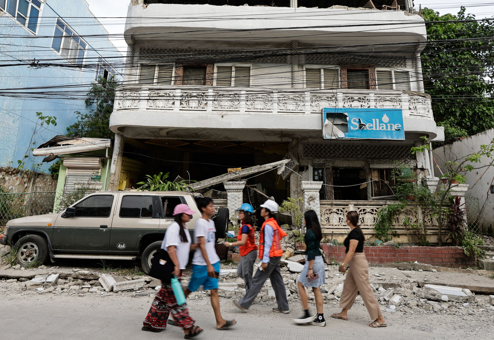 Filipinler'deki 6.9'luk depremde can kaybı 72'ye yükseldi - 2. Resim