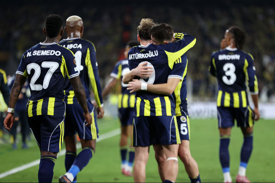Kerem Aktürkoğlu şov yaptı, Fenerbahçe kazandı! Kadıköy'deki maçta üç gol ve bir penaltı - 3. Resim