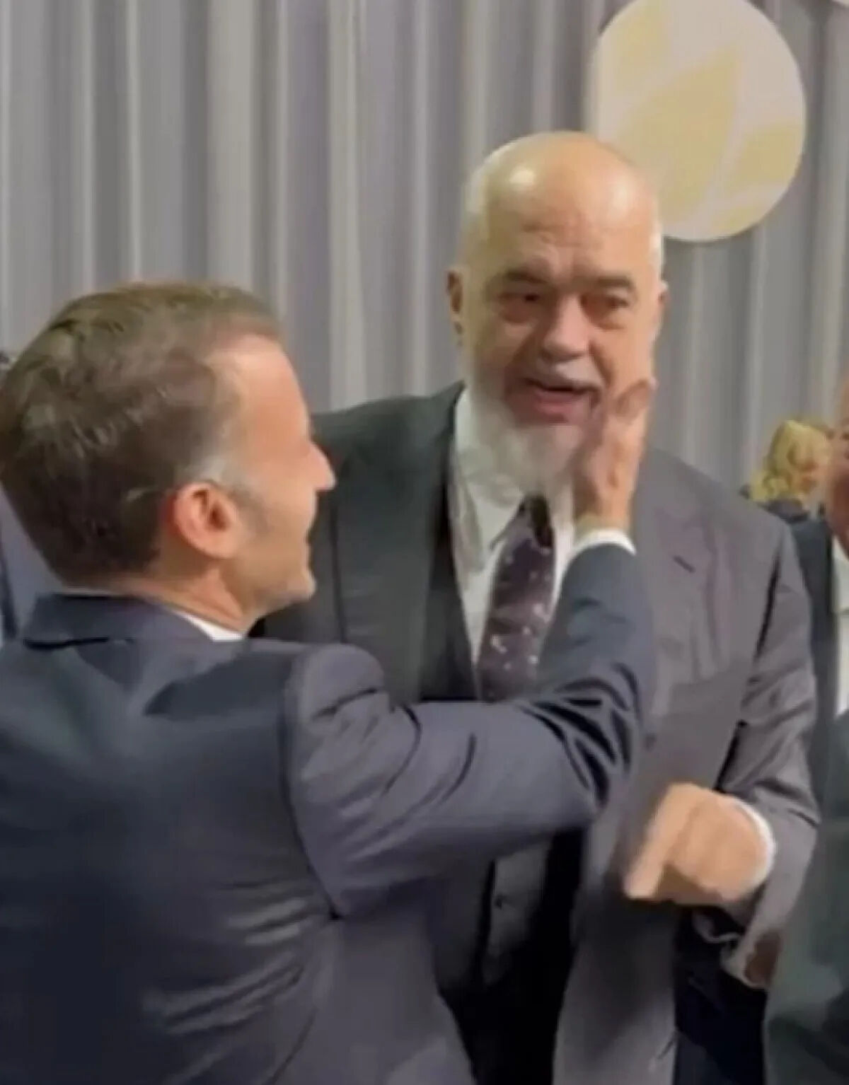 Kopenhag’daki zirvede esprili diyalog! Arnavutluk liderinin 