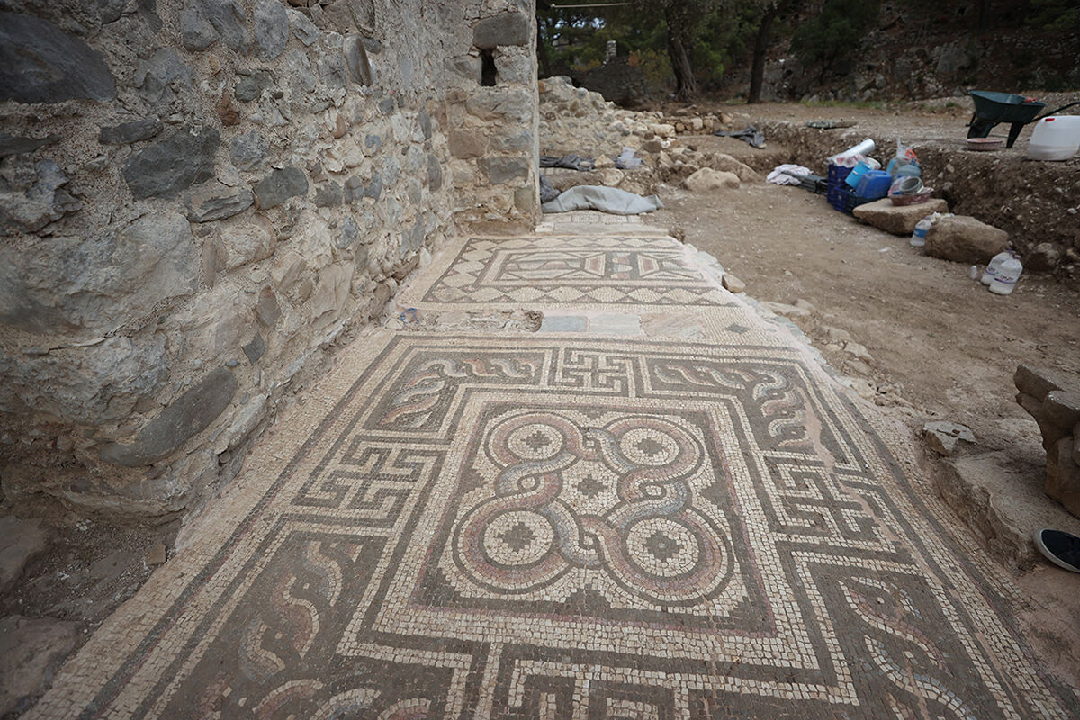 Olympos kazılarında eşine az rastlanan bir hamam ortaya çıktı - 6. Resim