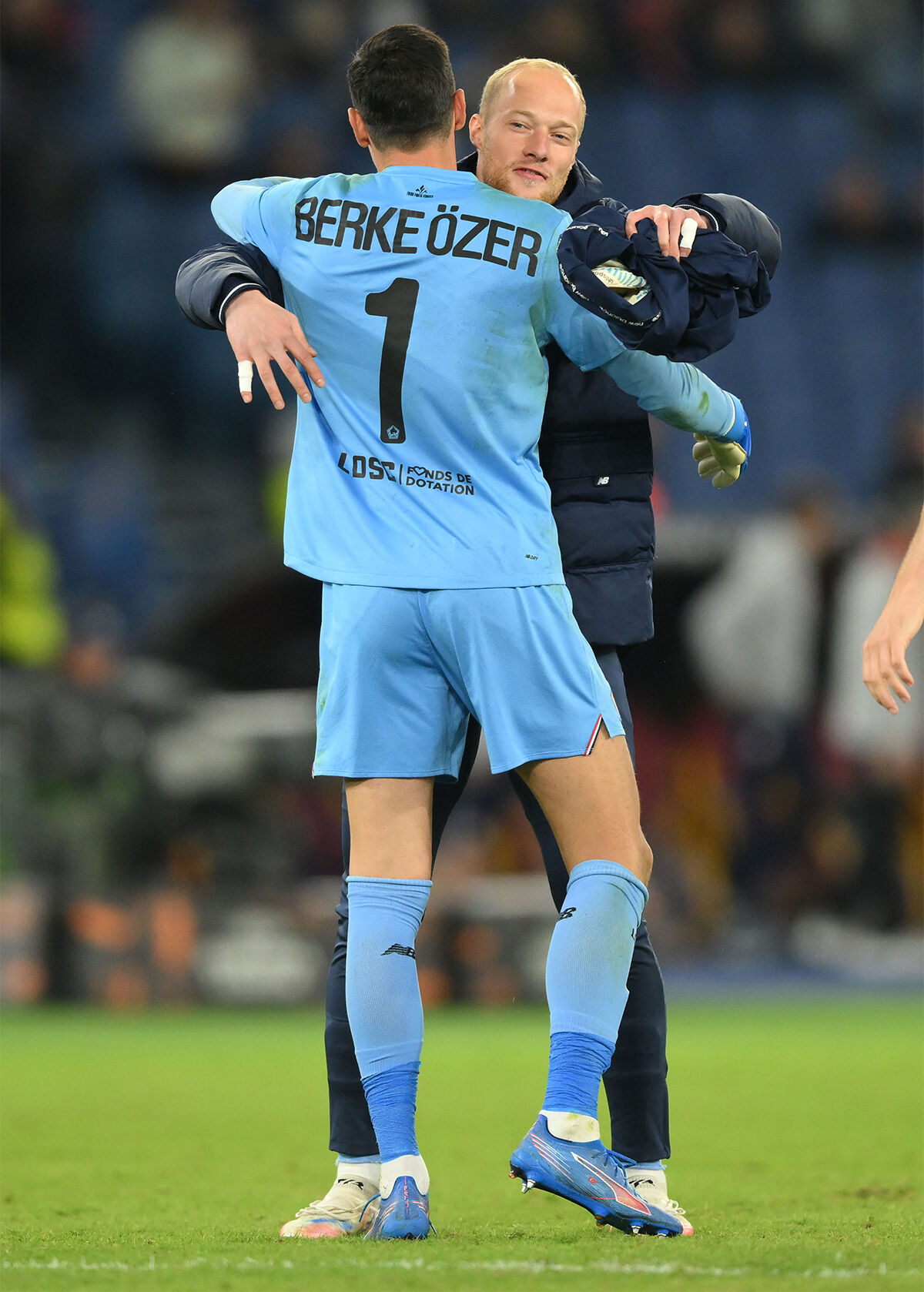 3 defa tekrarlanan penaltıyı 3 defa kurtaran Berke Özer manşetlerde: Daha önce hiç görülmemiş, şaka gibi! - 4. Resim