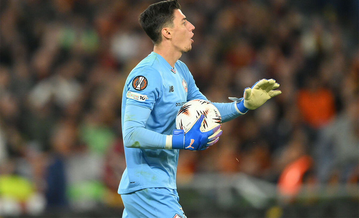 3 defa tekrarlanan penaltıyı 3 defa kurtaran Berke Özer manşetlerde: Daha önce hiç görülmemiş, şaka gibi! - 1. Resim