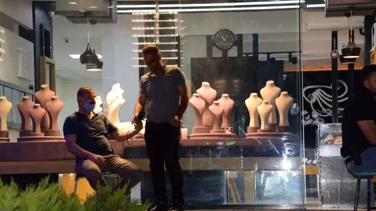 Boş vaatlere kanıp kuyumculara altınları kaptırmayın! Önce yüksek kar, sonra kepenk - 1. Resim