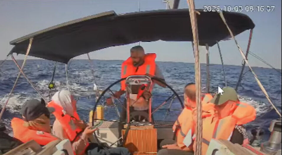 İsrail'den aktivistlerle ilgili açıklama! ''Süreç zaman alacak'' - 2. Resim