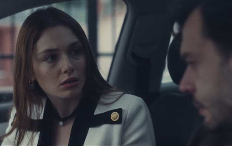 Kaosun Anatomisi 2. bölüm ne zaman? Serra Arıtürk ve Aytaç Şaşmaz oynuyor - 2. Resim