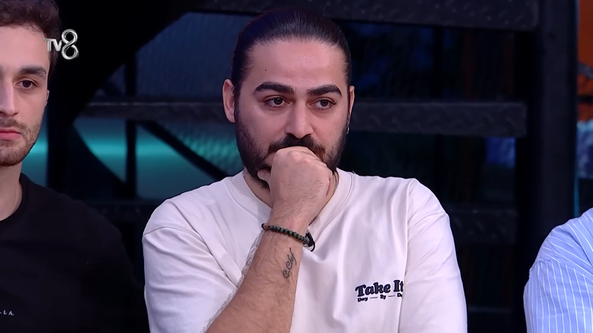 MasterChef’te gizemli telefon! Kural ihlali yapan yarışmacı sosyal medyayı salladı - 2. Resim