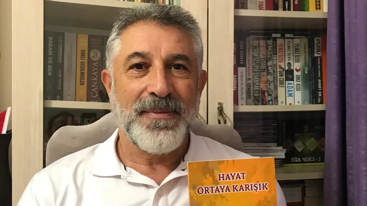 Şair Yıldırım Tecimer “Hayat Ortaya Karışık” adlı ilk şiir kitabını yayımladı