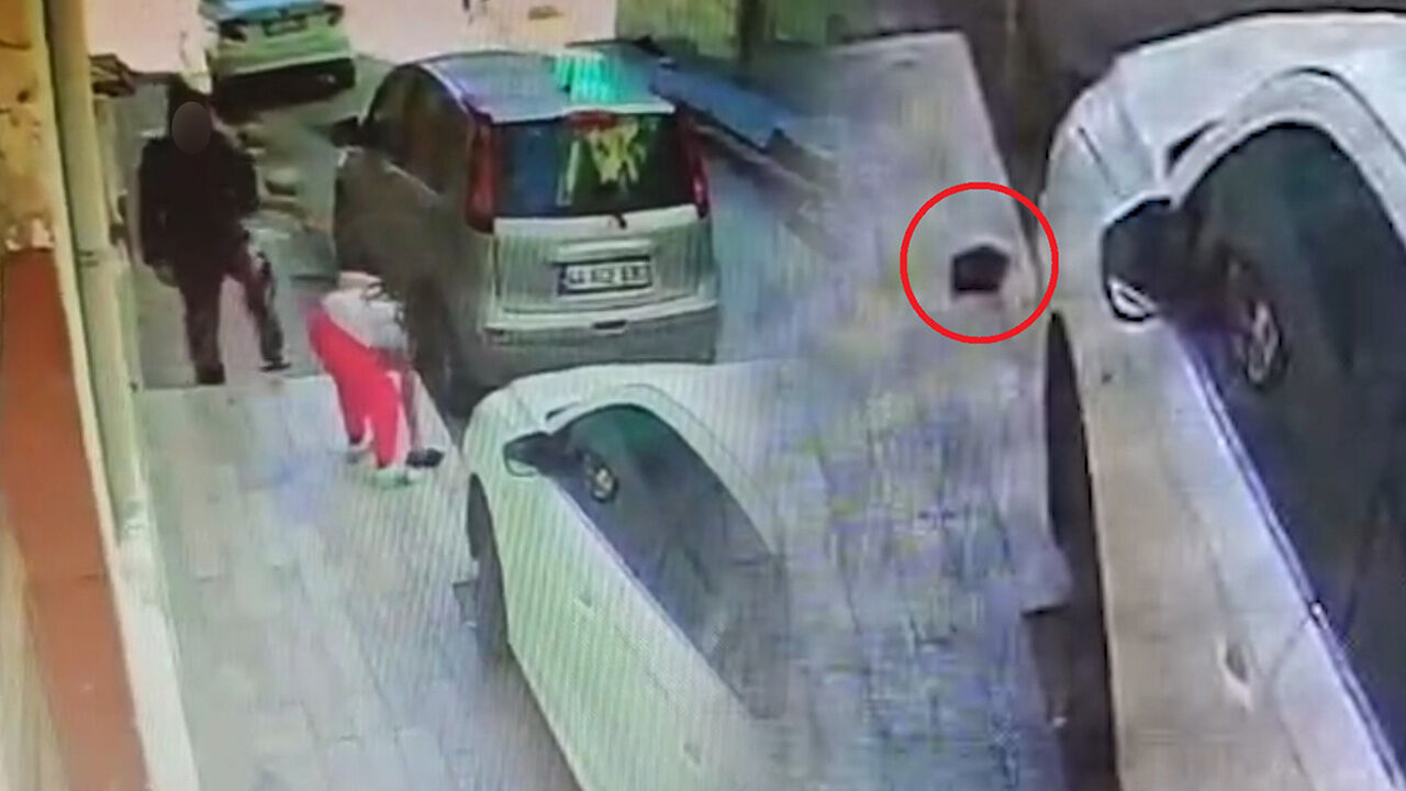 İçinde yok yok! Kaldırımda unutulan 600 bin liralık kese ekipleri harekete geçirdi - 1. Resim