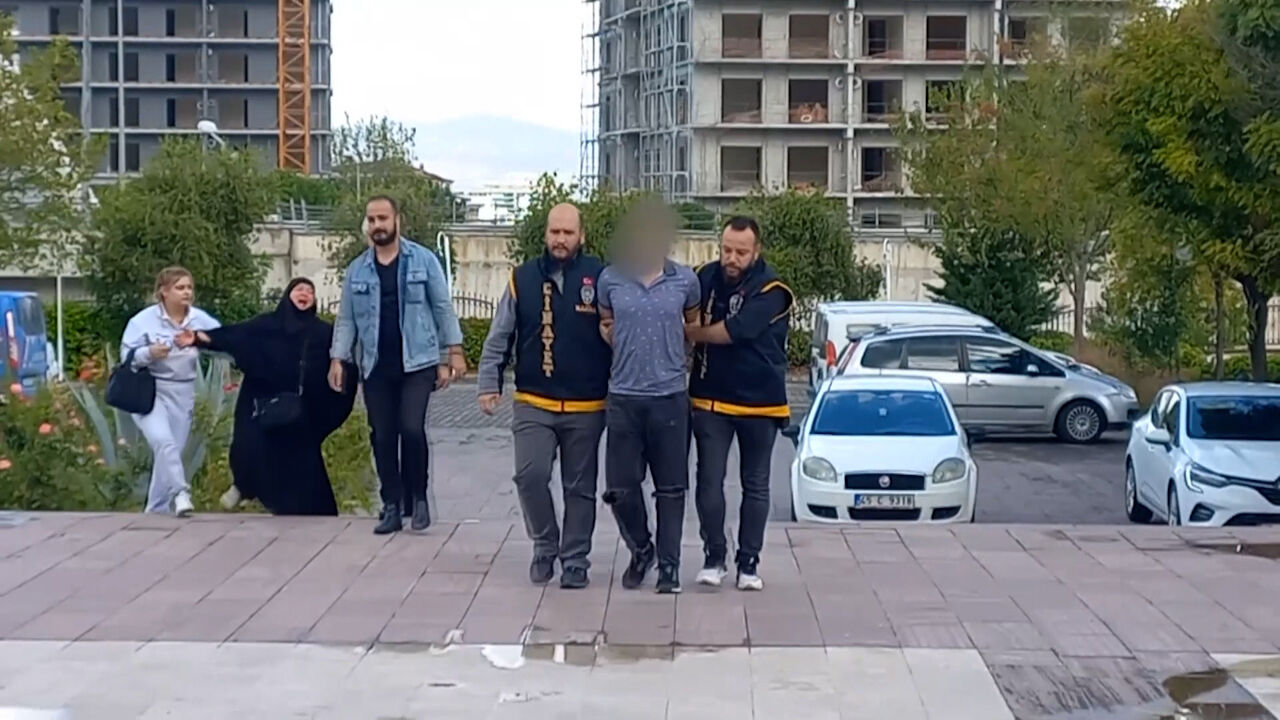 Kaynar suyla yaktı, kameraya aldı: Anne gözyaşlarıyla feryat etti - 3. Resim