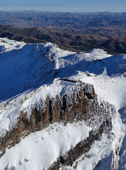 Kırklar Dağı beyaza büründü! Karla kaplı zirve görsel şölen oluşturdu - 5. Resim