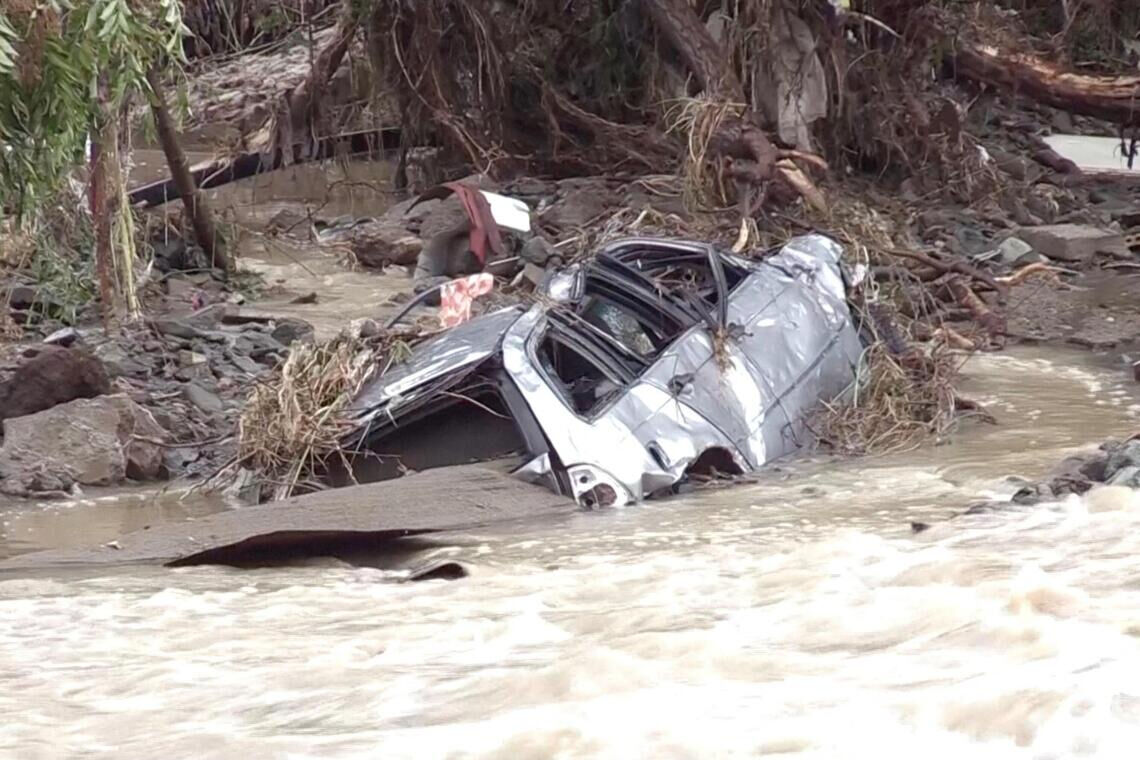Komşuda olağanüstü hal! Bulgaristan'daki sel felaketinde can kayıpları artıyor - 2. Resim