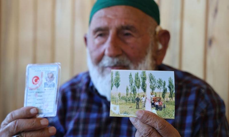 Ne spor ne ilaç: Sivaslı Mahmut Dede sağlığını kaşık kaşık yediği tereyağına borçlu - 1. Resim