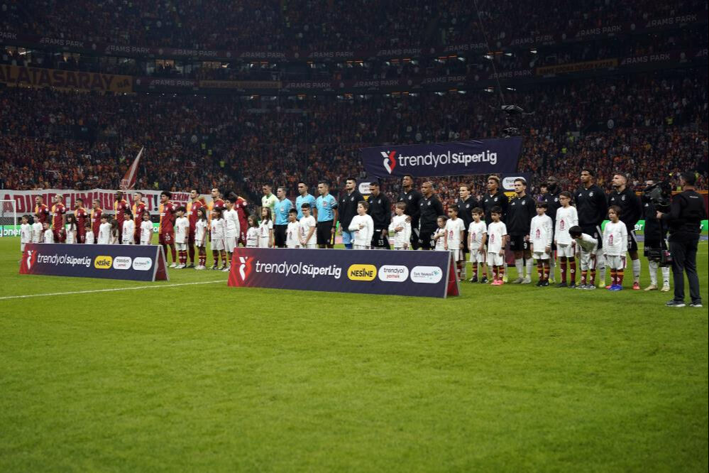 Süper Lig'de derbi zamanı: Galatasaray ve Beşiktaş'ta muhtemel 11'ler - 3. Resim