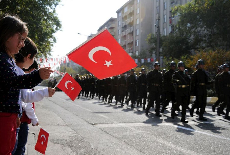 28 Ekim yarım gün mü, 29 Ekim resmi tatil mi? İşte 2025 resmi tatil takvimi! - 1. Resim