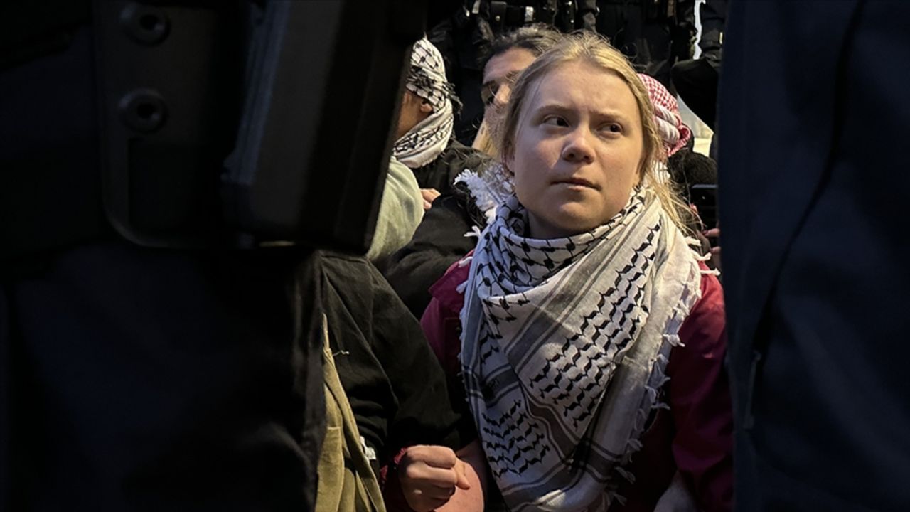 İsrail&#039;in işkencesine maruz kalmıştı! Greta Thunberg sınır dışı ediliyor