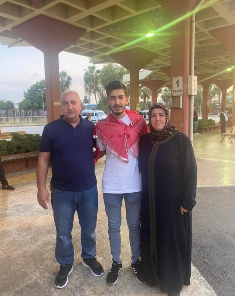 Muhammet Akan sırra kadem bastı! Gözü yaşlı annenin tek bir isteği var... - 5. Resim