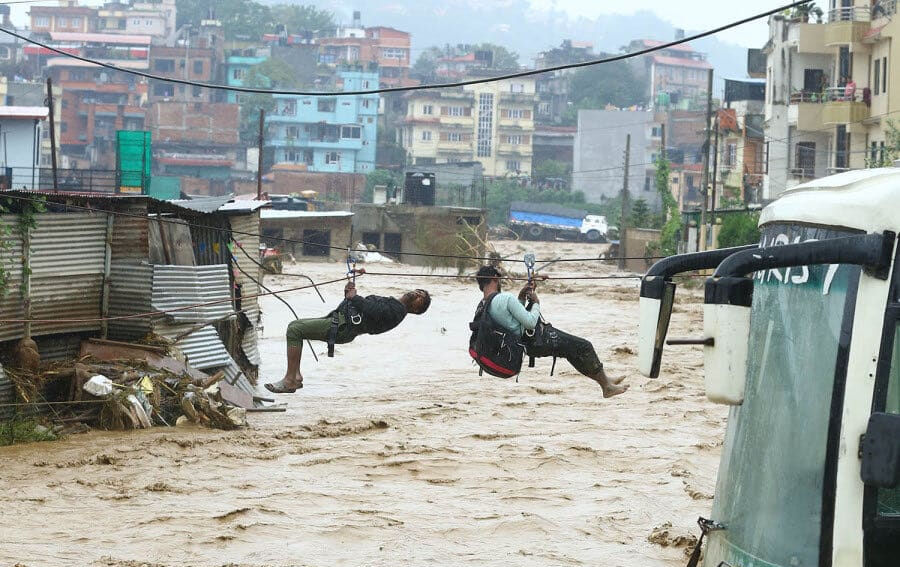 Sel, heyelan, yıldırım düşmesi! Nepal'de onlarca kişi hayatını kaybetti - 3. Resim
