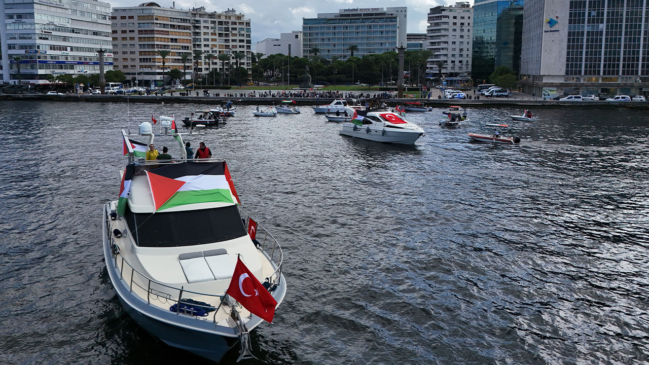 Türkiye'nin birçok ilinden Sumud Filosu'na destek! Teknelerle denize açıldılar - 2. Resim
