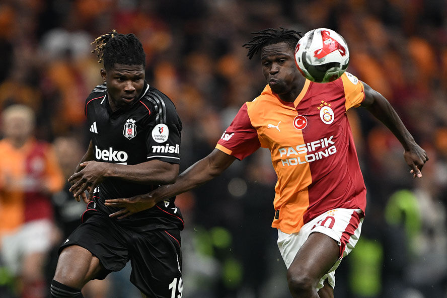 Galatasaray'da Wilfried Singo üzüntüsü: O maçlarda oynayamayacak - 1. Resim