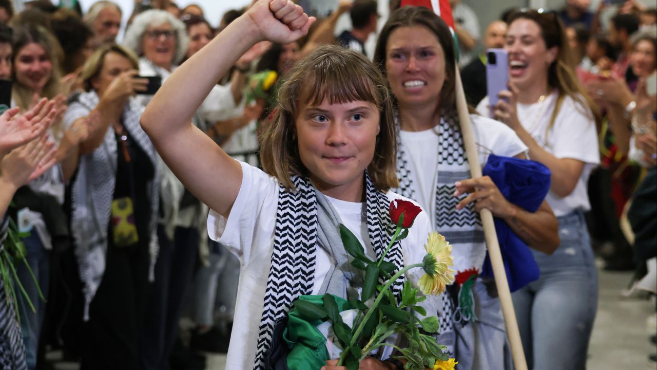 Greta Thunberg isyan etti! “Gazze’de gözlerimizin önünde soykırım var”