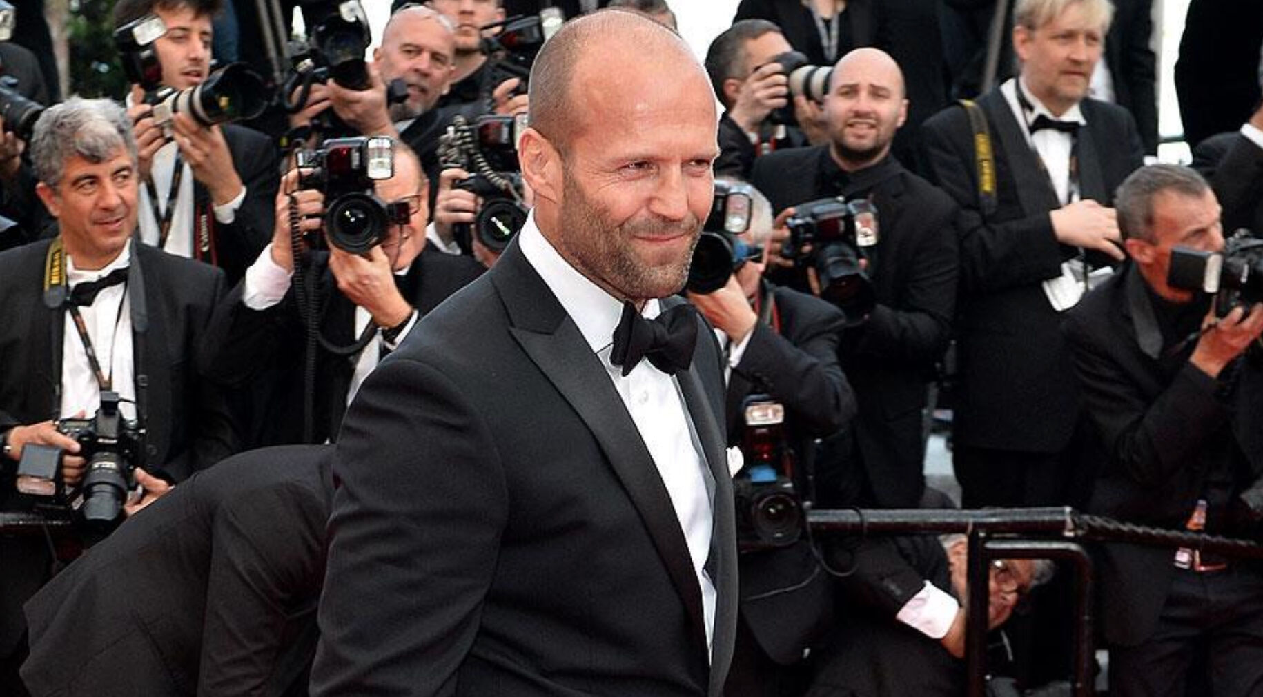 Jason Statham öldü mü, yaşıyor mu? Ünlü aktör hayranlarını endişelendirdi - 2. Resim