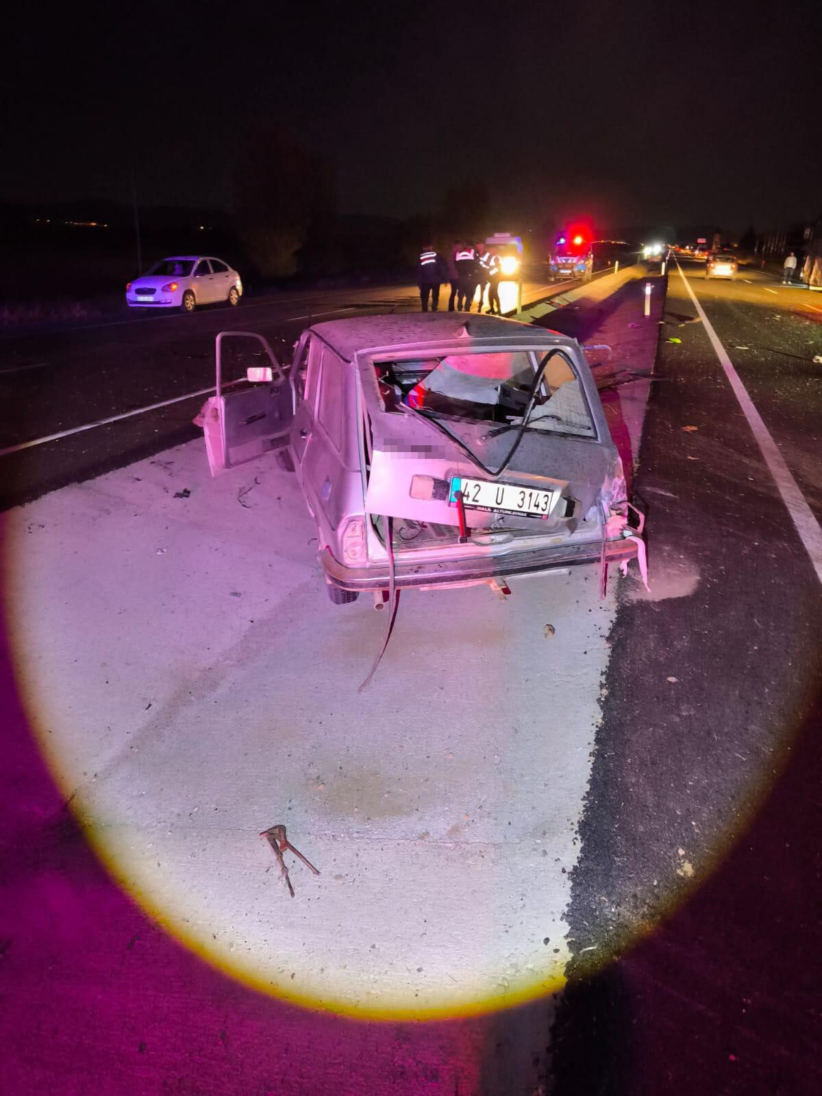 Kontrolden çıkan araç, karşı şeride uçtu! Feci kazada sürücü can verdi - 2. Resim