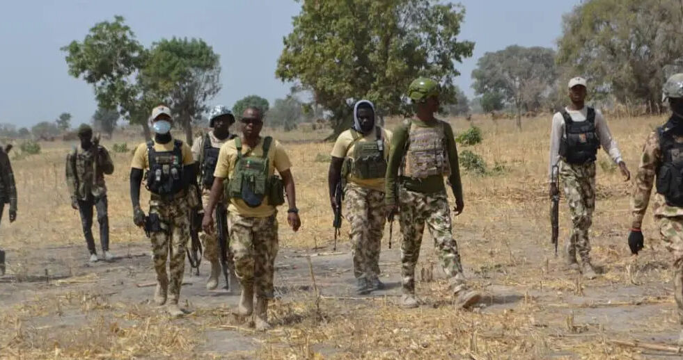 Nijerya'da amansız mücadele! Elebaşı dahil 35 terörist etkisiz hale getirildi - 1. Resim