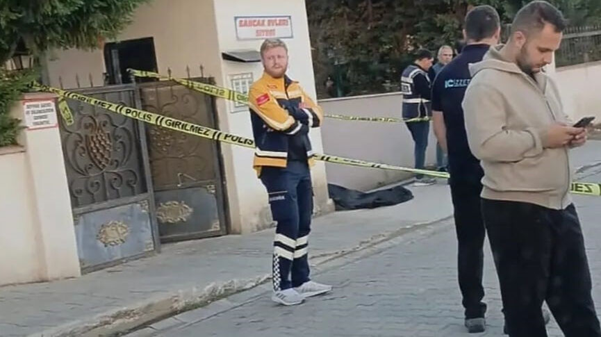 Sokak ortasında eşini katletti! Kaçmaya çalışırken bile ateş etmiş - 1. Resim