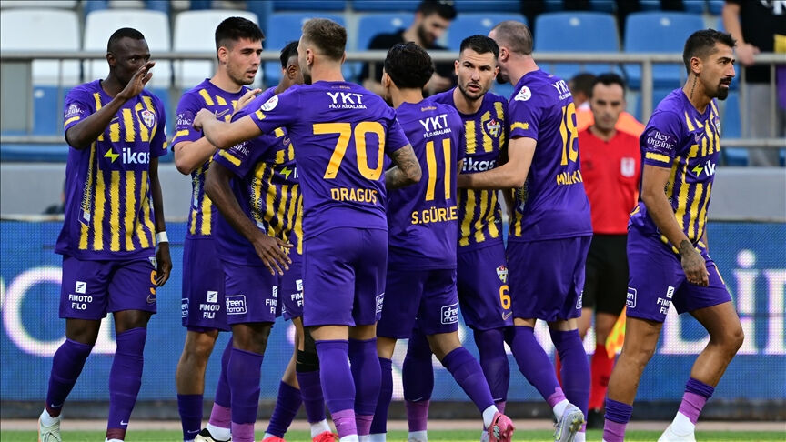 Süresiz transfer yasağı nedir, neden gelir? Eyüpspor ve Kayserispor'a transfer yasağı iddiası gündeme geldi! - 3. Resim