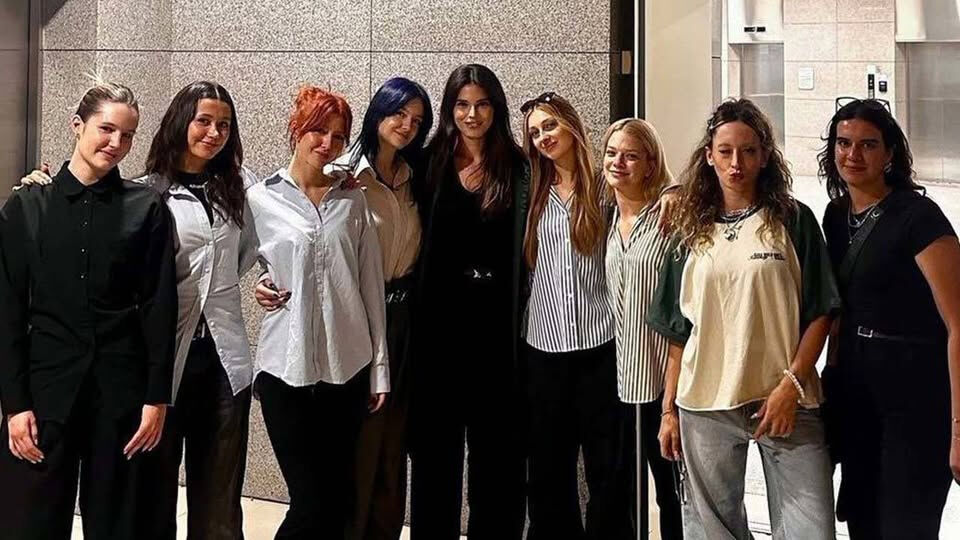 'Teşhircilik' suçlamasıyla soruşturma başlatılmıştı! Manifest grubu hakkında 1 yıla kadar hapis talep edildi - 1. Resim