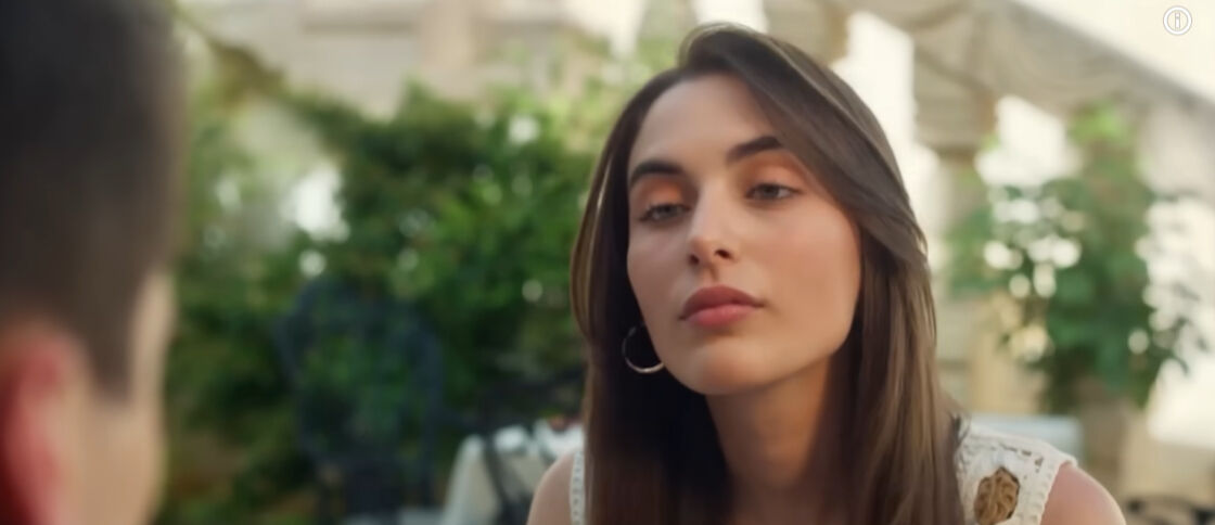 Uzak Şehir İpek kimdir? Çağla Şimşek'in oynadığı diziler ve kariyeri! - 2. Resim