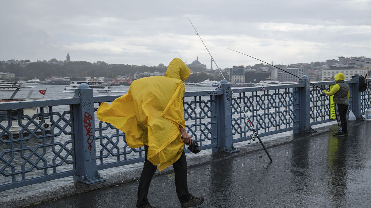 Yunanistan'dan geldi, Türkiye'yi vuracak! Meteoroloji il il uyarı verdi: İstanbullular bu geceye dikkat - 5. Resim