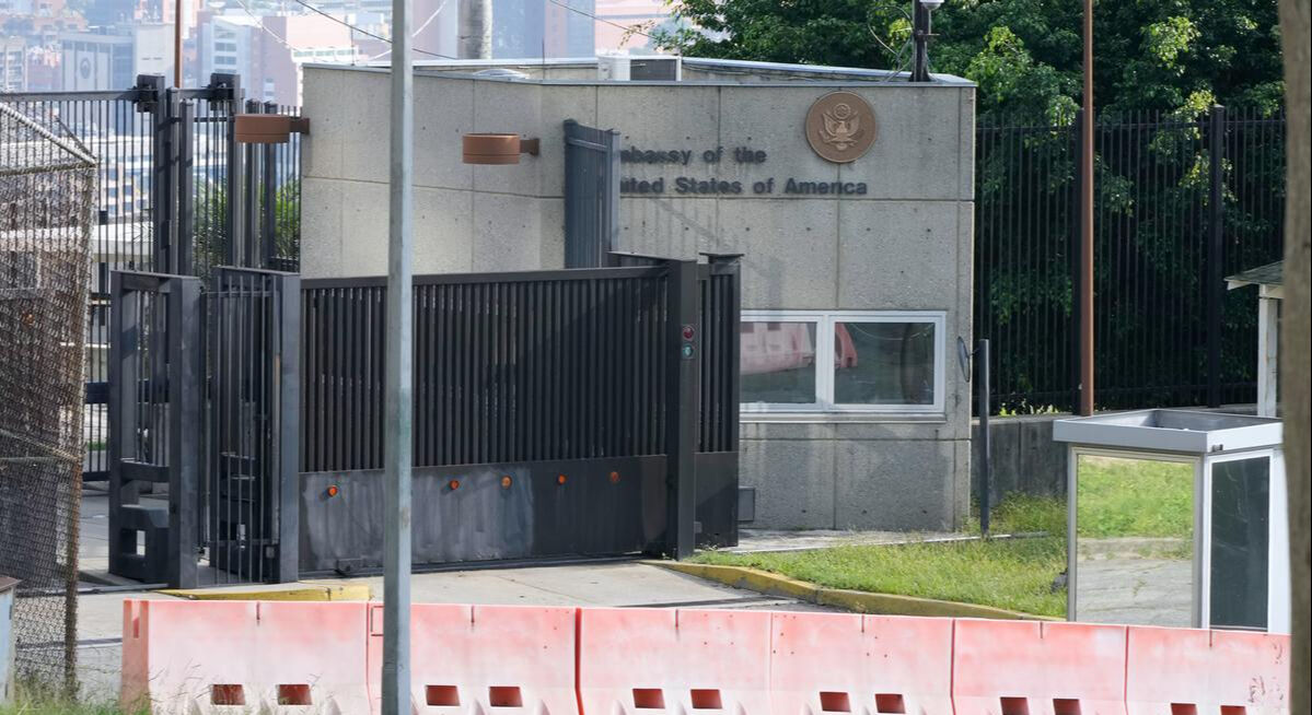 ABD elçiliğine bomba komplosu! Maduro: Washington’u kışkırtmak istediler Karakas’taki ABD Büyükelçiliği.