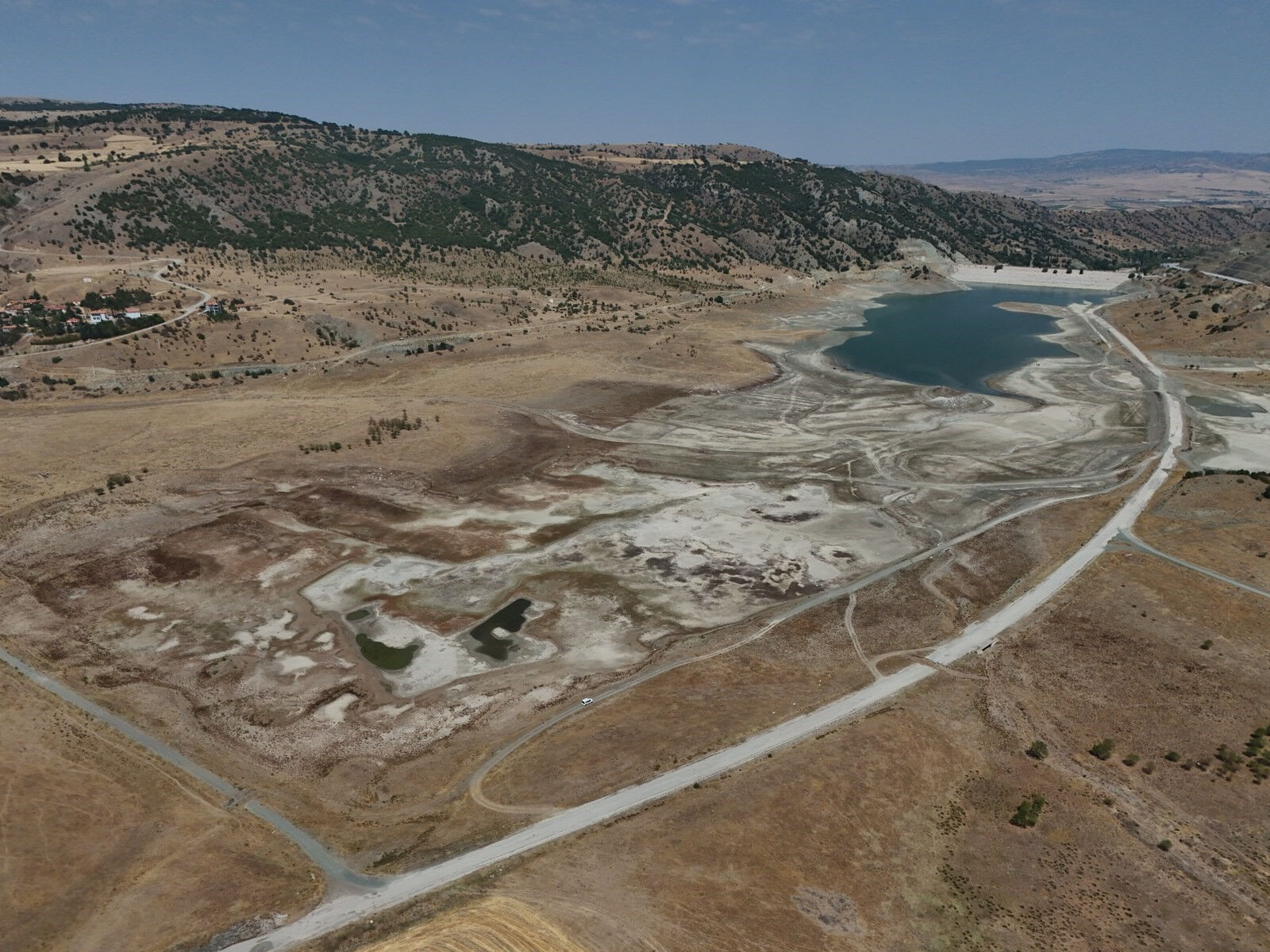 Bir kent için alarm verildi: Su seviyesi diplerde! - 1. Resim