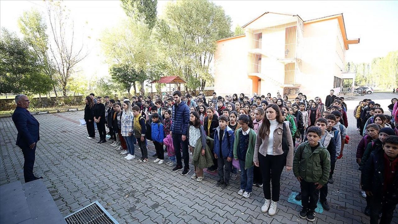Bütün okullarda bugün Gazze işlenecek