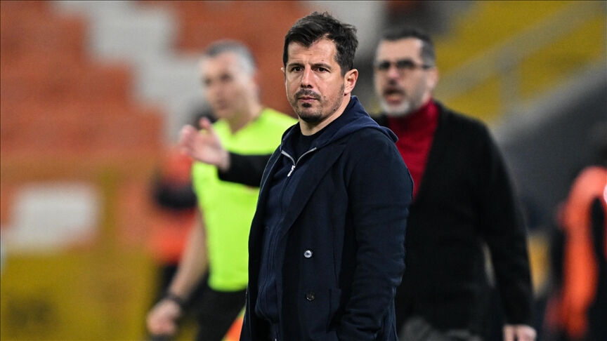 Farklı yenilgi sonrası istifa sinyali vermişti! Antalyaspor'da Emre Belözoğlu dönemi sona erdi - 1. Resim