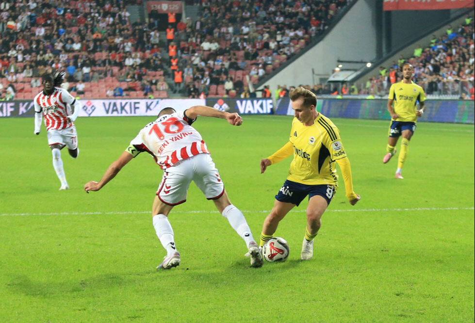 Fenerbahçe'de 100 milyon avroluk hayal kırıklığı: Değer kaybı büyük, korkutan benzerlik... - 2. Resim