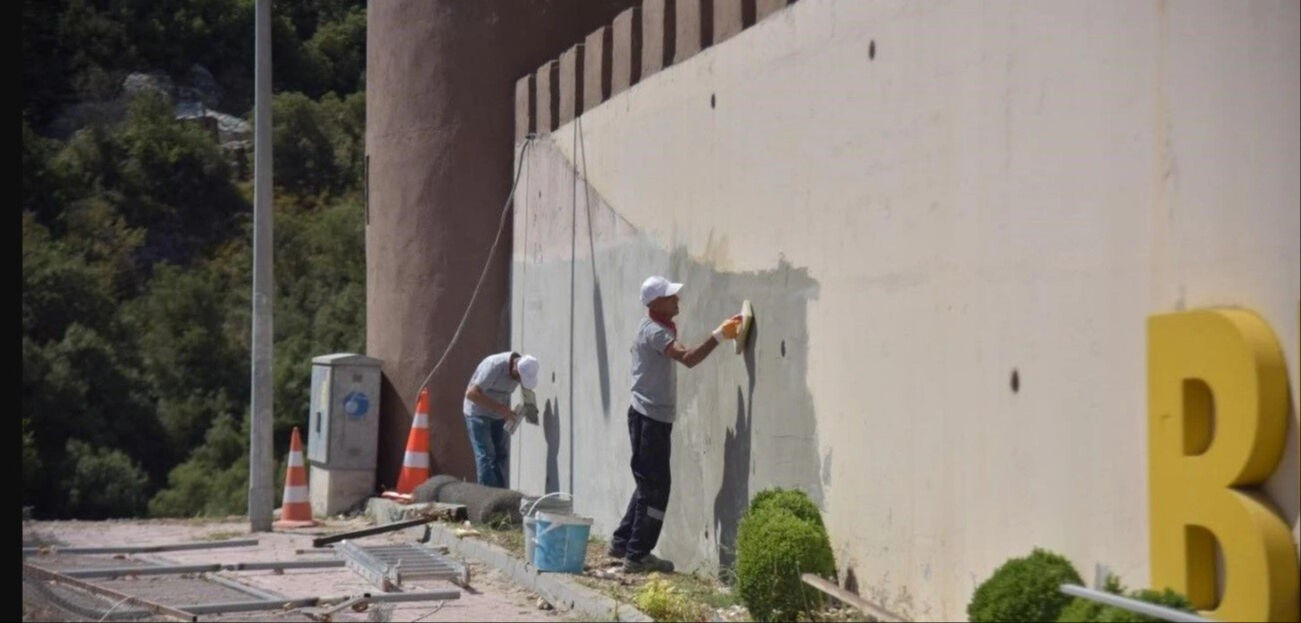 Kayı Bayrağı ve Osmanlı armasını kaldırdılar! CHP'li belediyenin kararı tepki çekti - 2. Resim