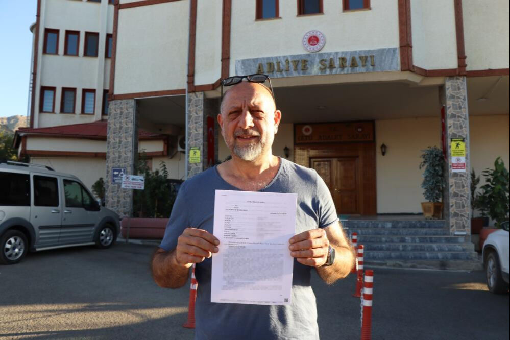 Öldüklerini babalarının cenazelerinde öğrendiler! Şoke eden gerçek 27 sene sonra ortaya çıktı - 4. Resim