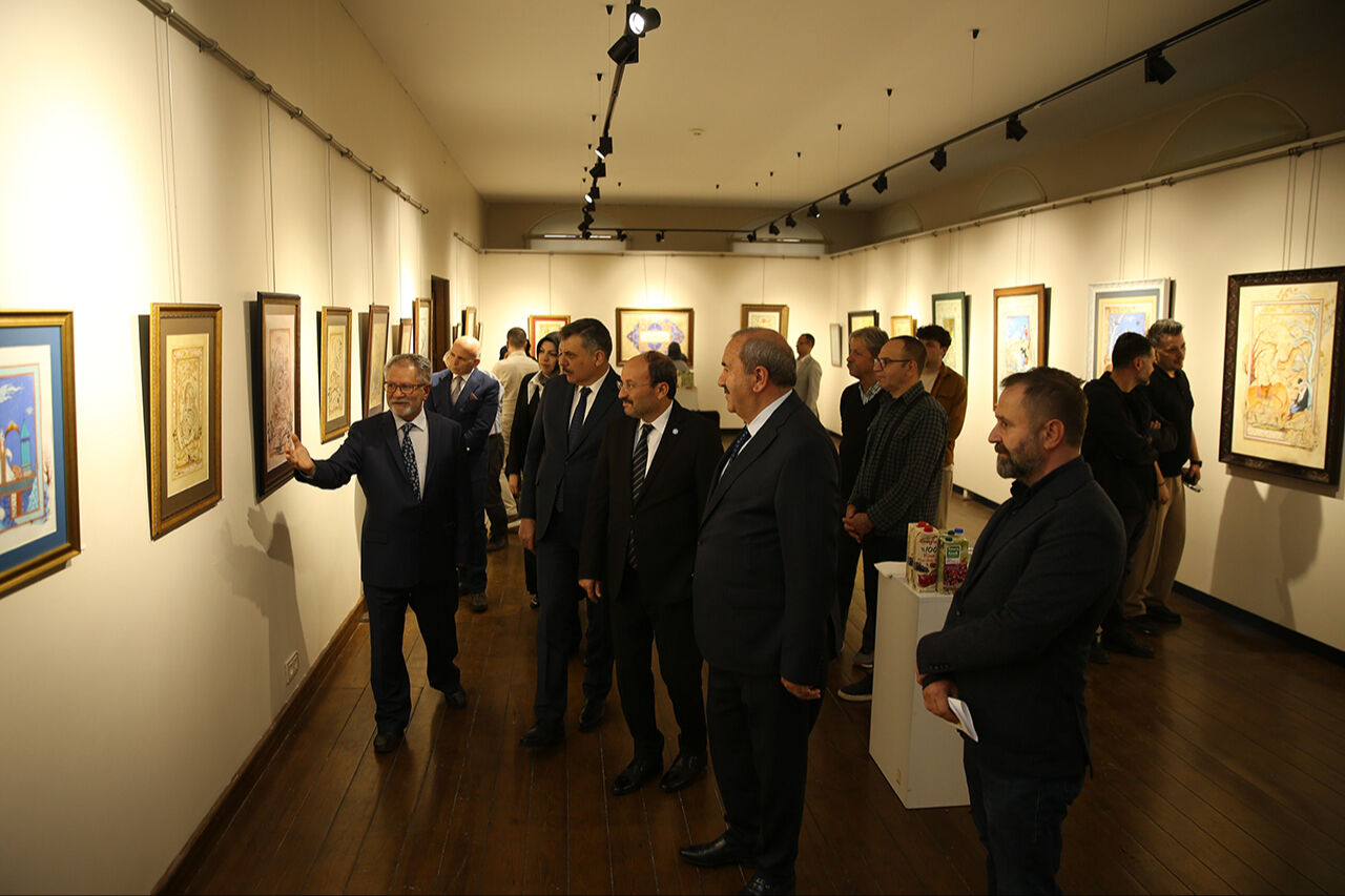 Seyredenleri huzurla dolduran sanat! Müzehhip Sadrettin Er'in Seyredenleri huzurla dolduran sanat! Müzehhip Sadrettin Er'in