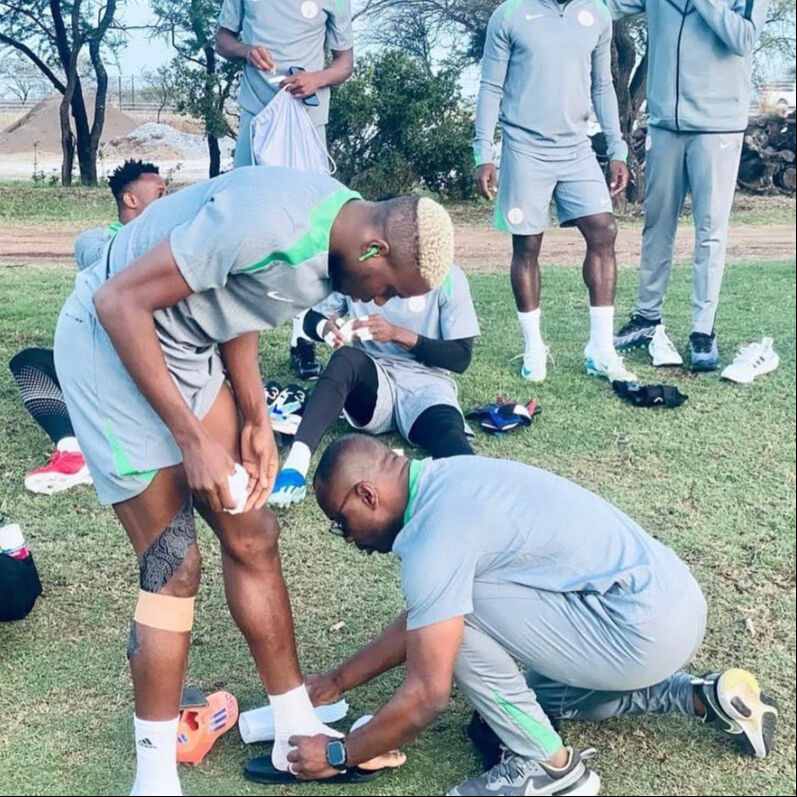 Victor Osimhen'in görüntüsü Galatasaraylıları korkuttu: Büyük tepki - 2. Resim