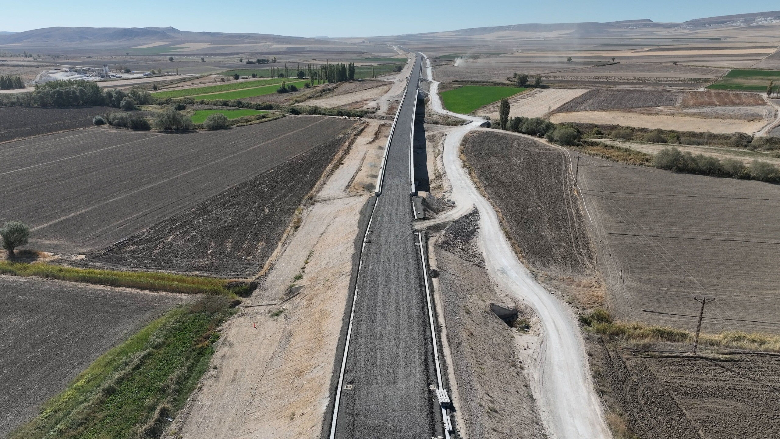 10 durak, 49 tünel bulunuyor! Ankara-İzmir arasını 3,5 saate düşürecek projede ışık göründü 10 durak, 49 tünel bulunuyor! Ankara-İzmir arasını 3,5 saate düşürecek projede ışık göründü - 3. Resim