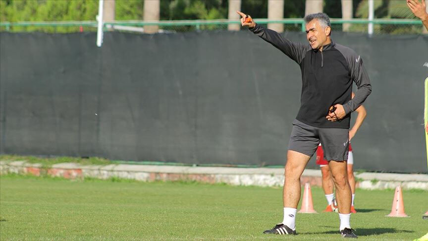 Bursaspor'da teknik direktör Amedspor'a bir hafta önce veda eden Mehmet Altıparmak'tan ilk açıklama - 4. Resim